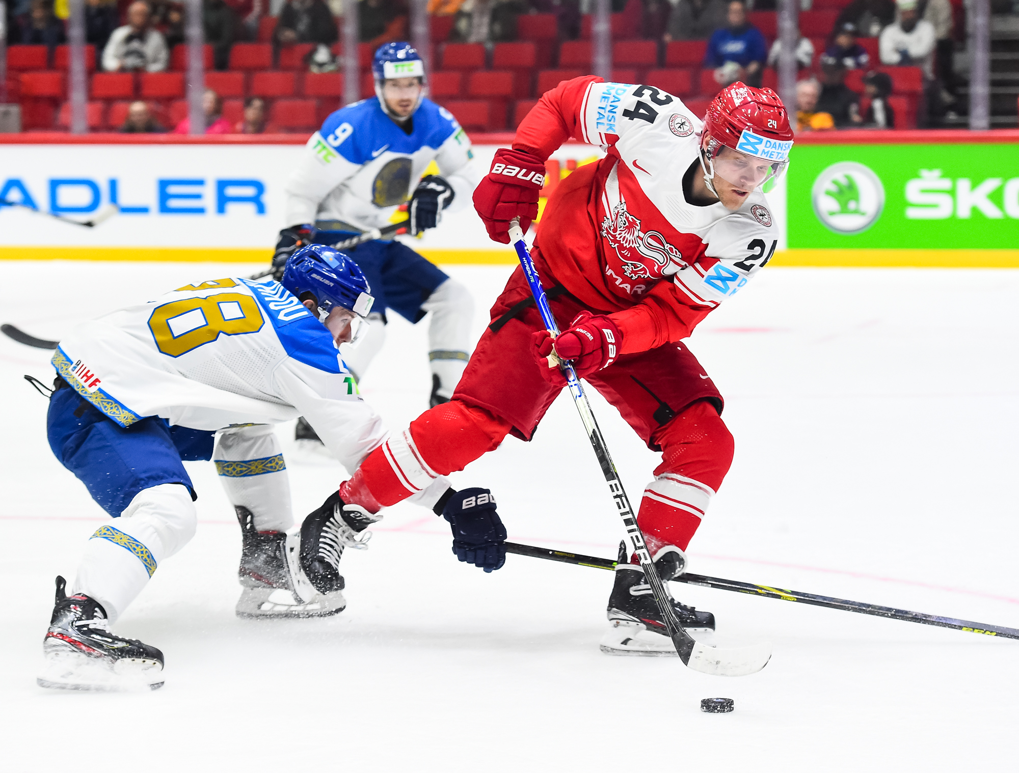Danish hosts recover from shock start to blast their way past Hungary