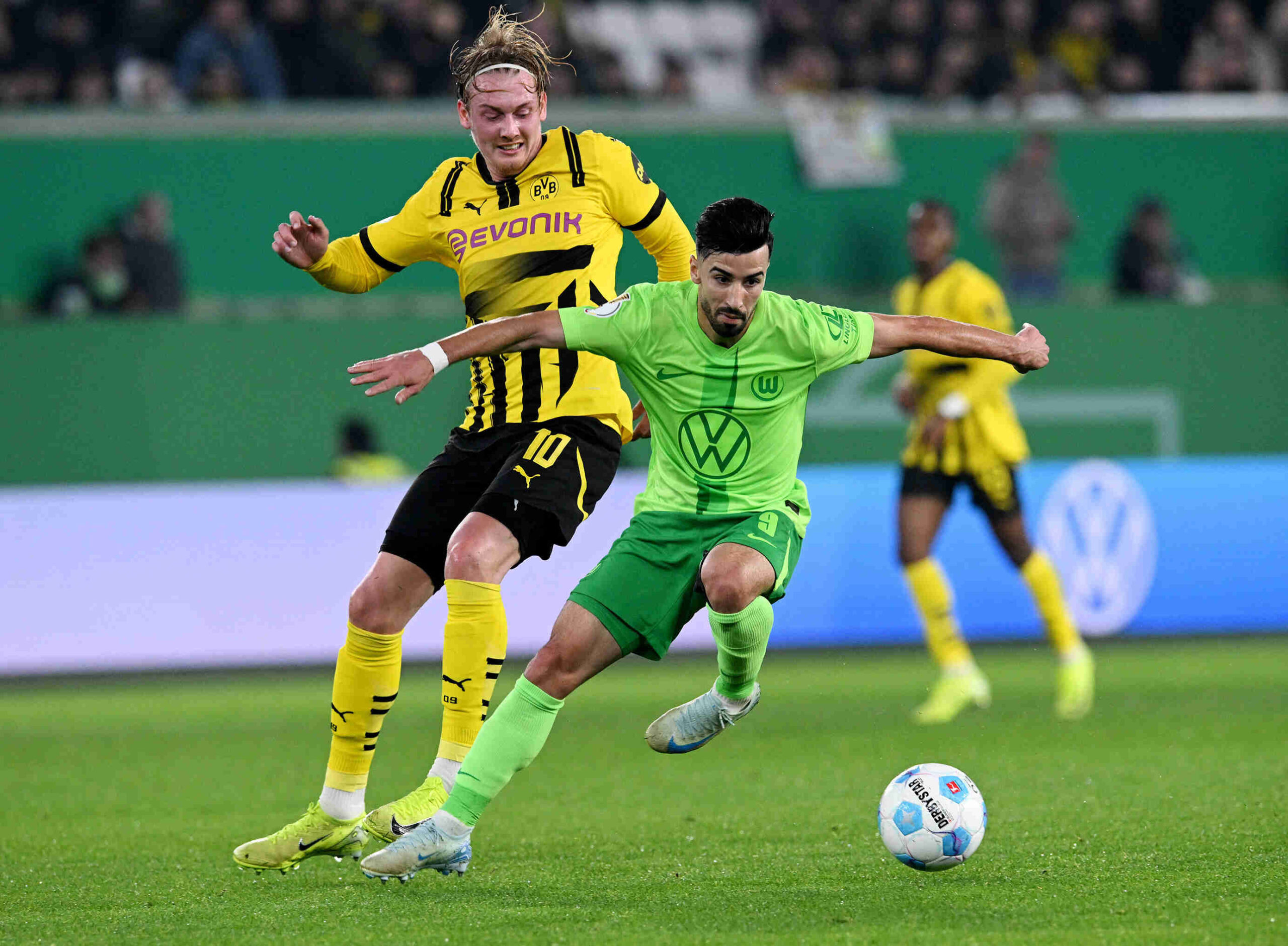 borussia dortmund vs wolfburg